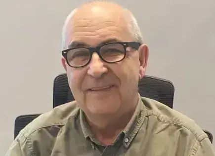רישרד הננפלד - יועץ משכנתאות בכיר עם ניסיון של 15+ שנים